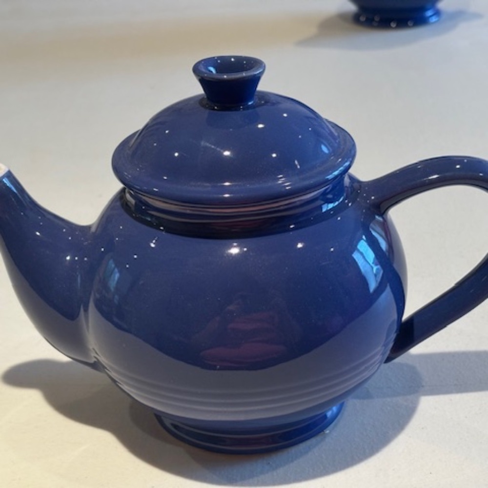 Emile Henry Teapot (Periwinkle Blue)